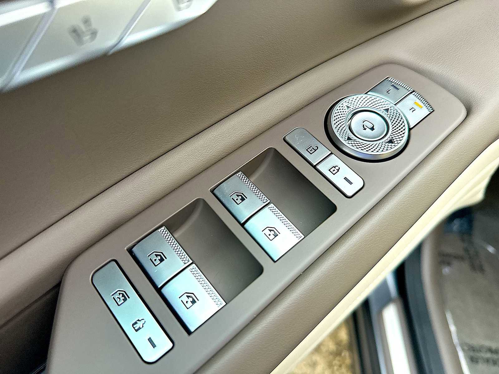 Used 2023 Genesis GV80 3.5T w/ Prestige Matte Package image 15