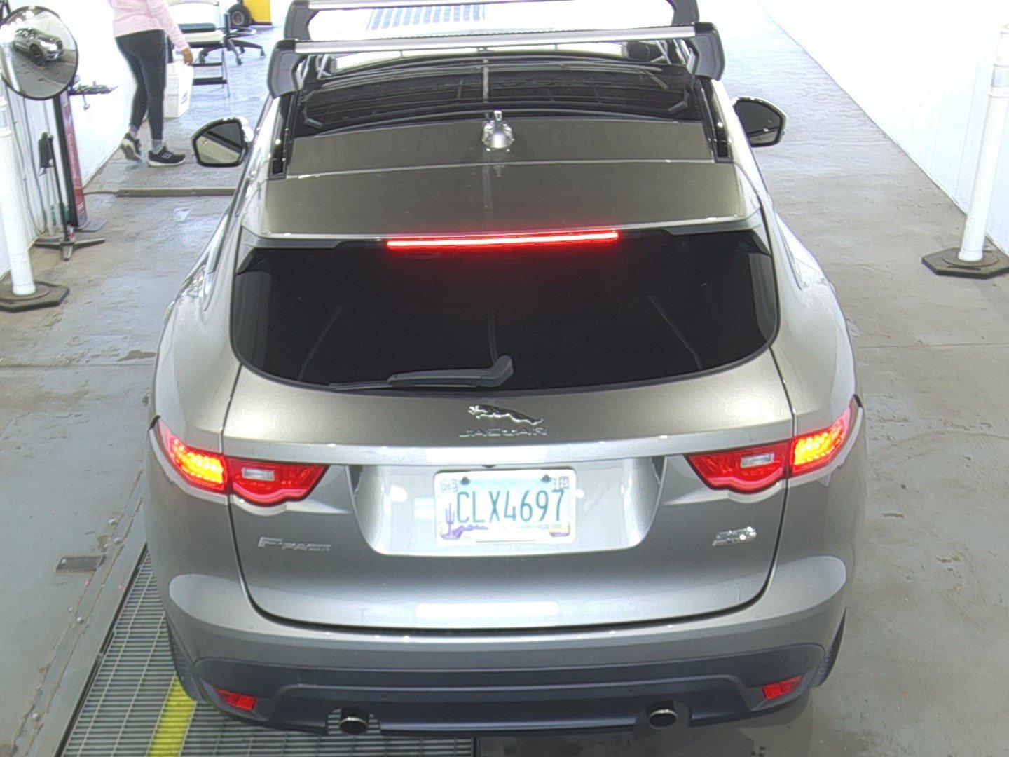 Used 2018 Jaguar F-PACE Premium AWD/4WD image 4