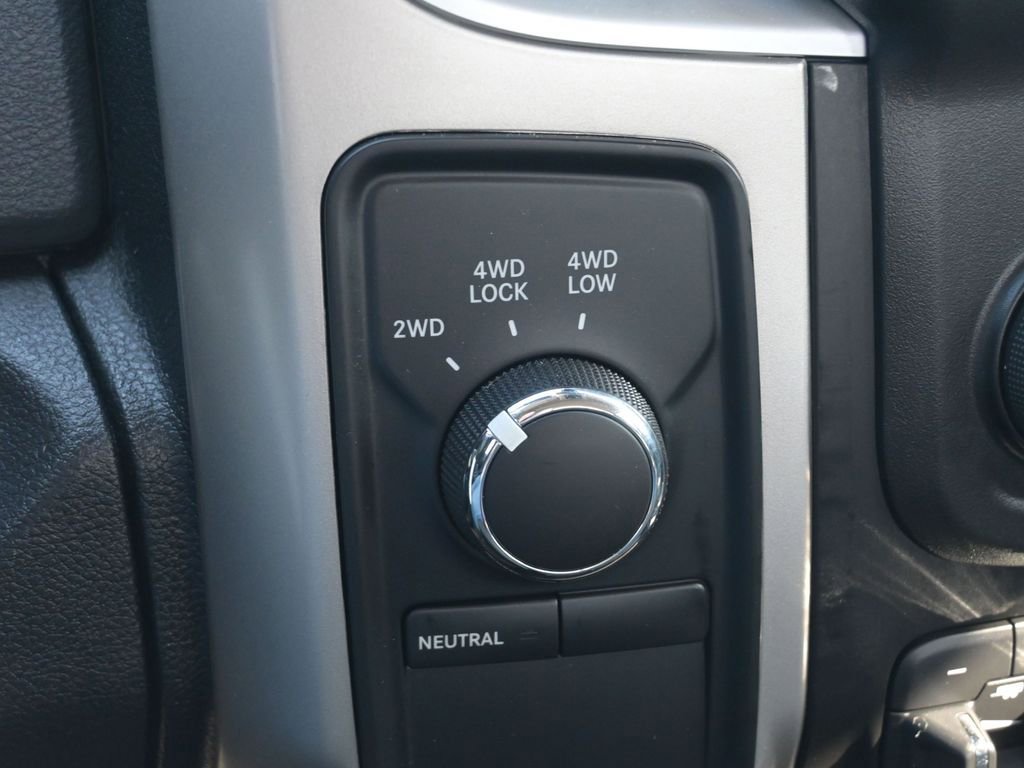 Used 2014 RAM 2500 SLT image 23