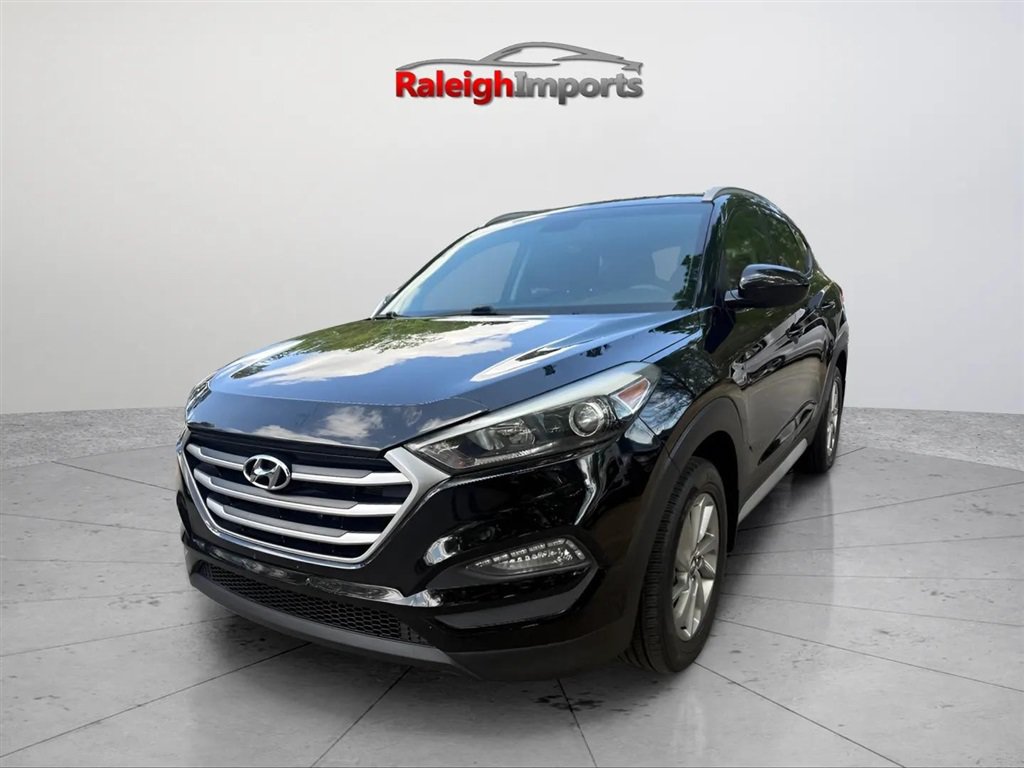 Used 2017 Hyundai Tucson SE AWD/4WD image 4