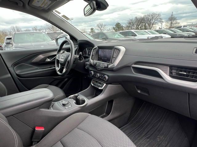 Certified 2023 GMC Terrain SLE w/ Driver Convenience Package AWD/4WD image 13