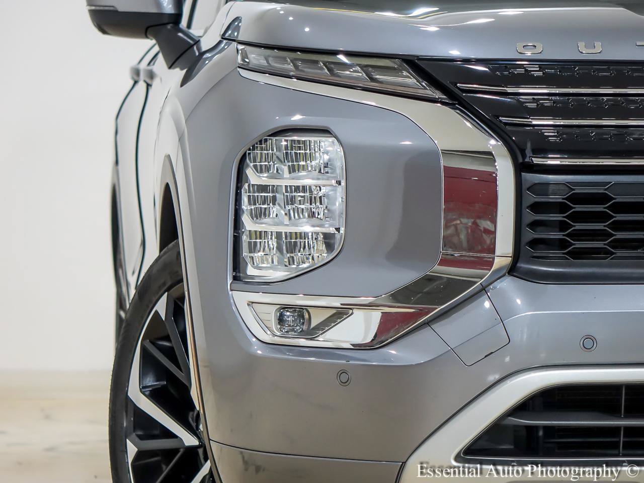 Used 2022 Mitsubishi Outlander SEL FWD image 6