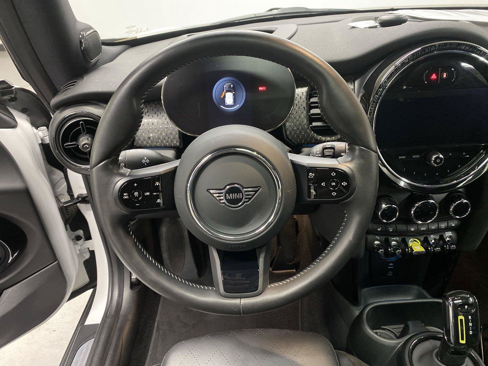 Used 2024 MINI Cooper SE FWD image 15
