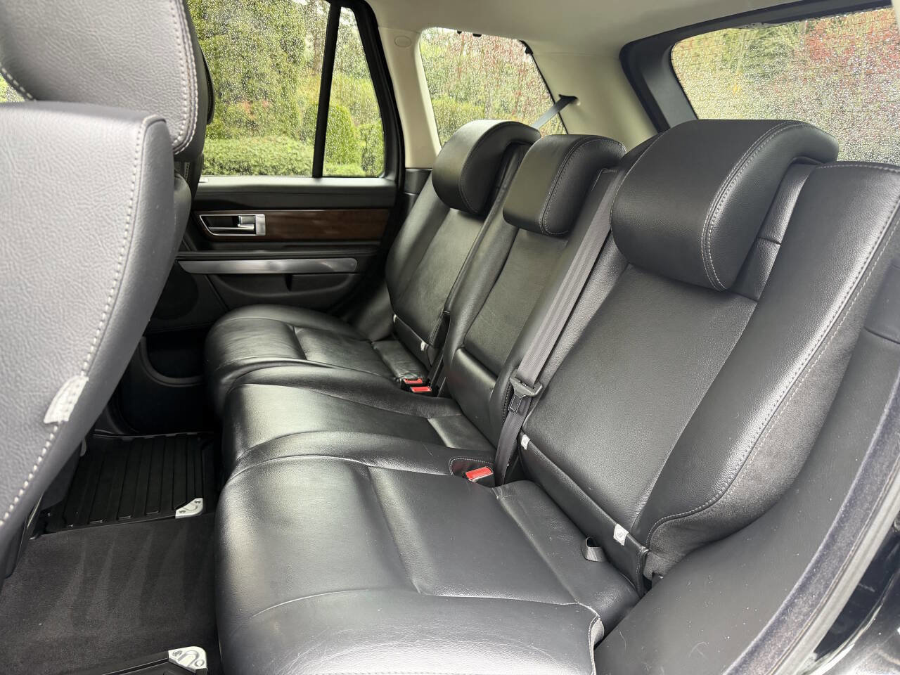 Used 2012 Land Rover Range Rover Sport HSE AWD/4WD image 25