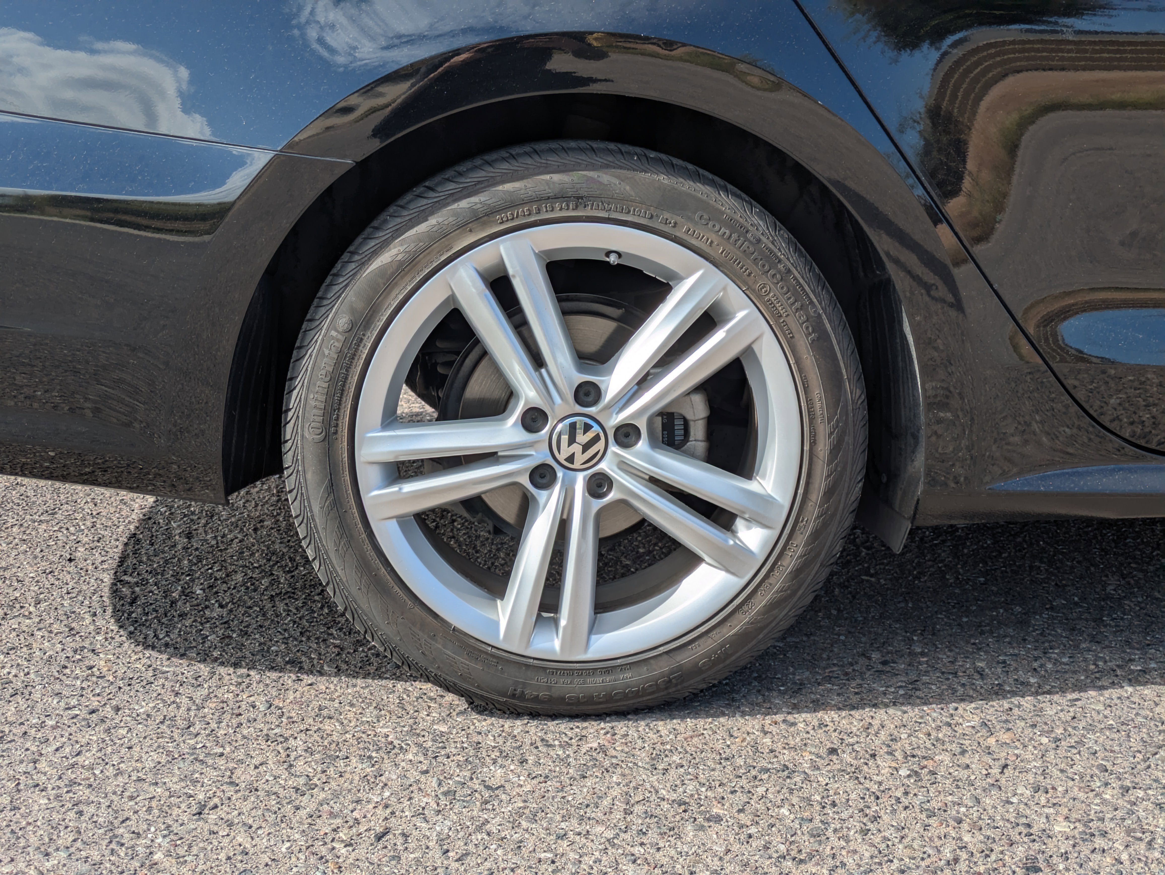 Used 2014 Volkswagen Passat TDI SE image 9