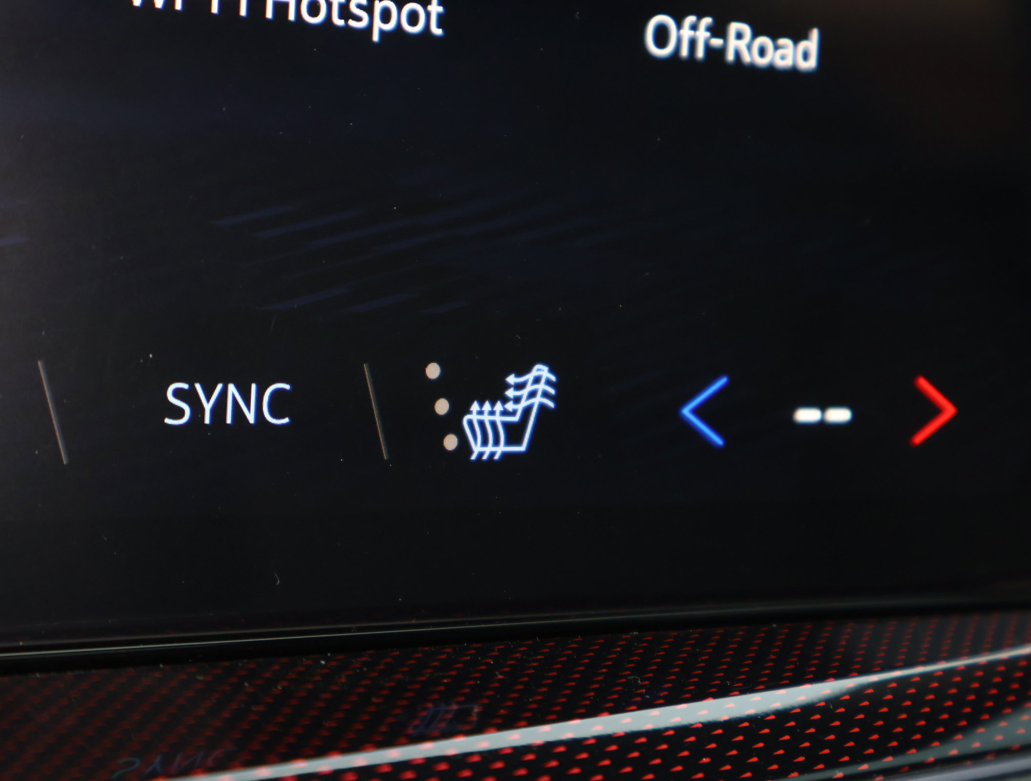 New 2026 Chevrolet Traverse Z71 w/ LPO, Floor Liner Package image 5