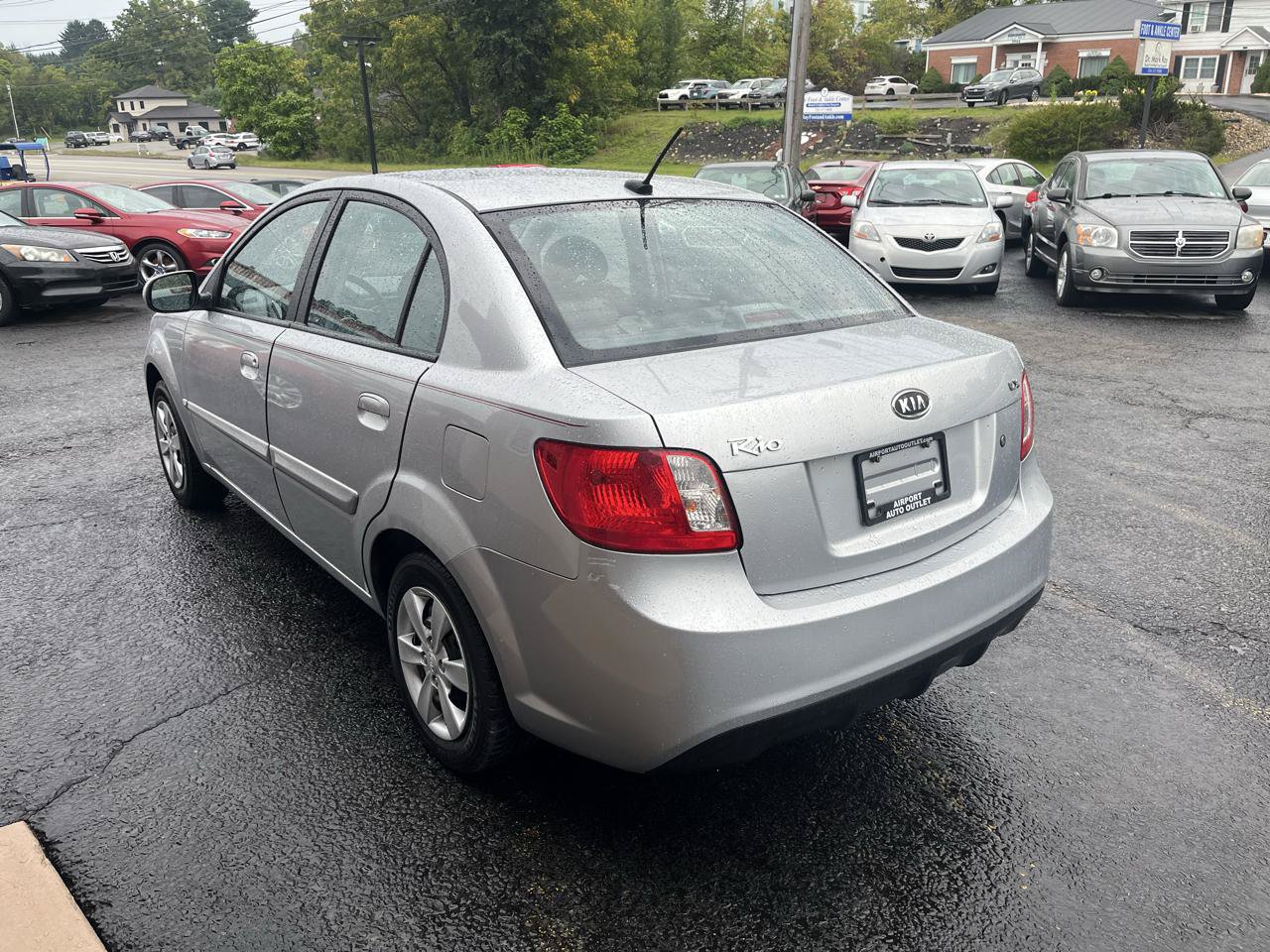 Used 2011 Kia Rio LX FWD image 10