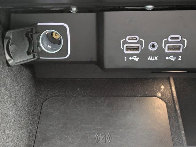 Certified 2024 Jeep Wagoneer Series II w/ Flexible Seating Group image 27