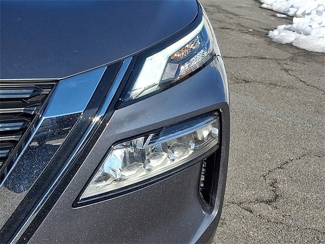 Used 2023 Nissan Rogue SV image 8