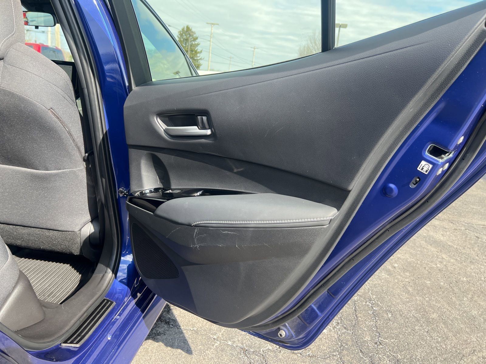 Used 2023 Toyota Corolla SE w/ SE Premium Package image 22