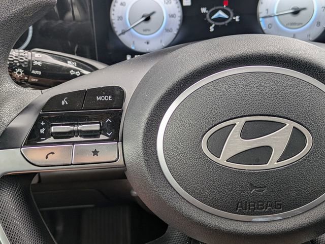 Used 2024 Hyundai Elantra SEL image 19