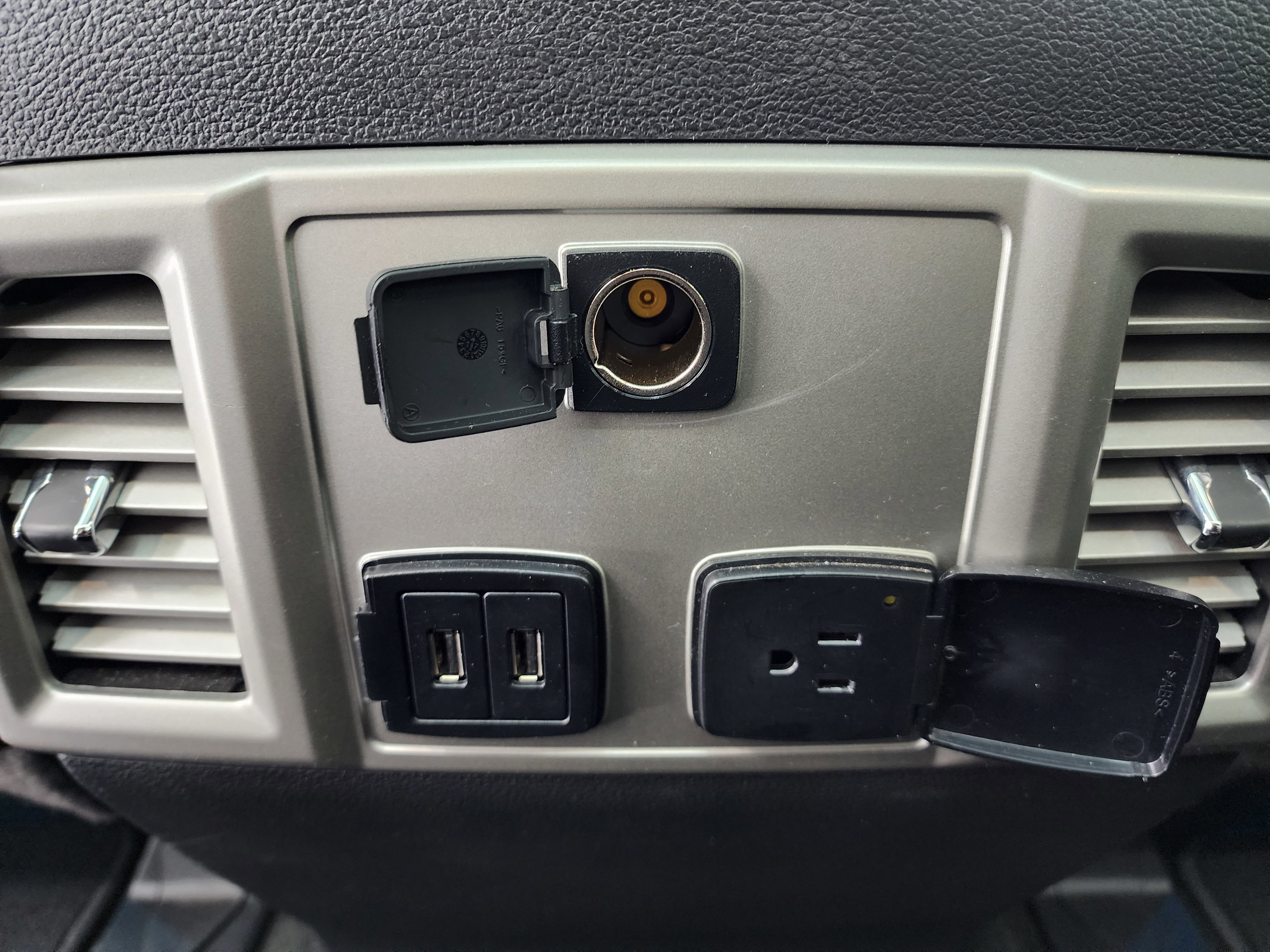 Used 2017 Ford F250 Lariat w/ Lariat Ultimate Package image 42