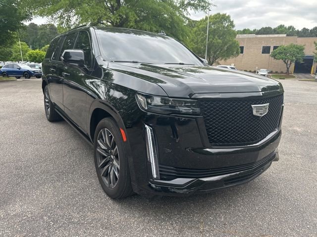 Used 2021 Cadillac Escalade ESV Sport w/ Driver Assist Tech Package AWD/4WD image 3