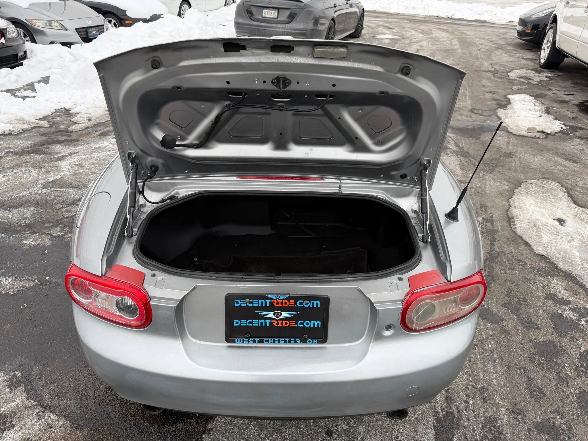 Used 2010 MAZDA MX-5 Miata Sport image 31