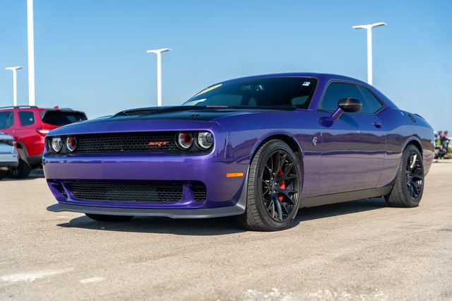 Used 2016 Dodge Challenger SRT Hellcat image 3