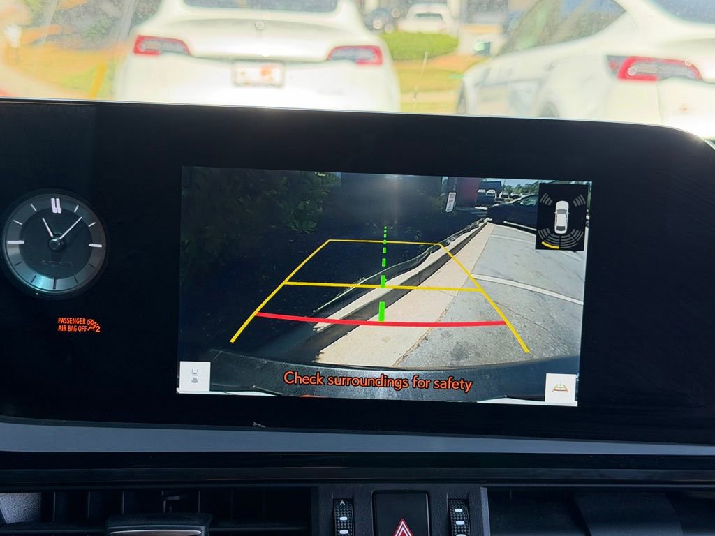 Used 2025 Lexus ES 300h w/ Premium Package image 53