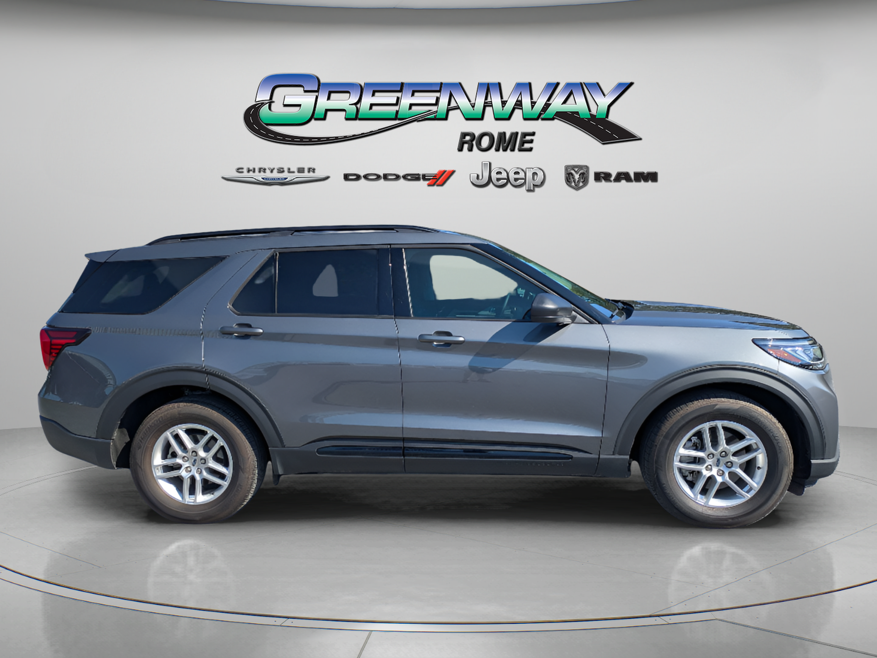 Used 2026 Ford Explorer Active RWD image 7