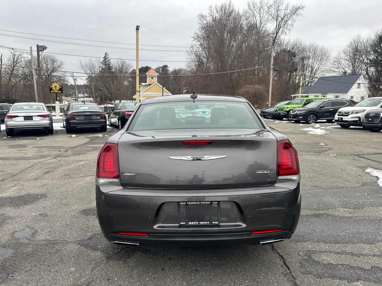 Used 2016 Chrysler 300 S w/ 300S Premium Group image 10