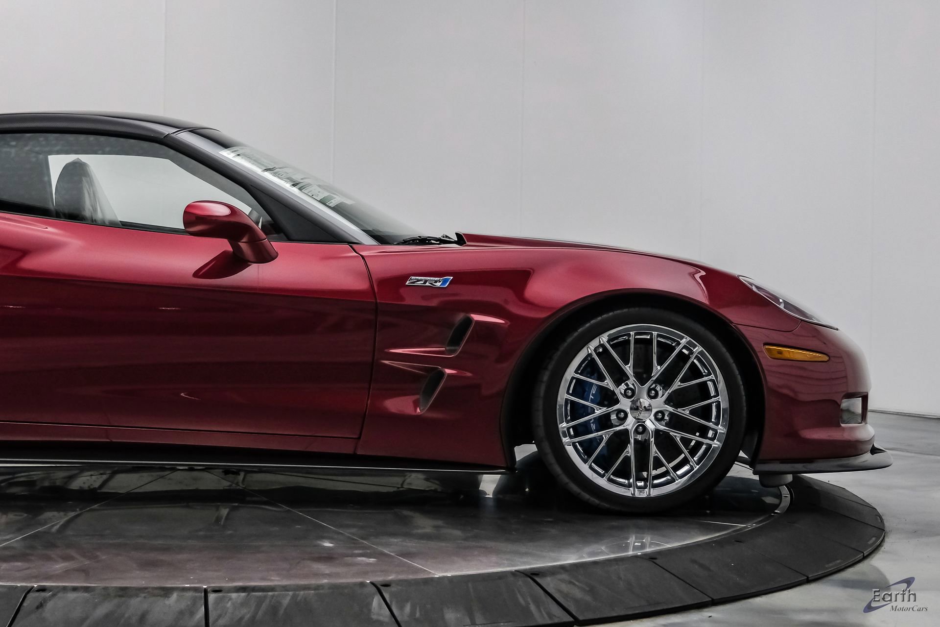 Used 2010 Chevrolet Corvette ZR1 w/ Preferred Equipment Group RWD image 21