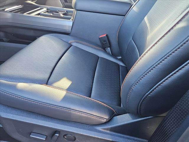 New 2026 Ford F250 Lariat w/ FX4 Off-Road Package image 4