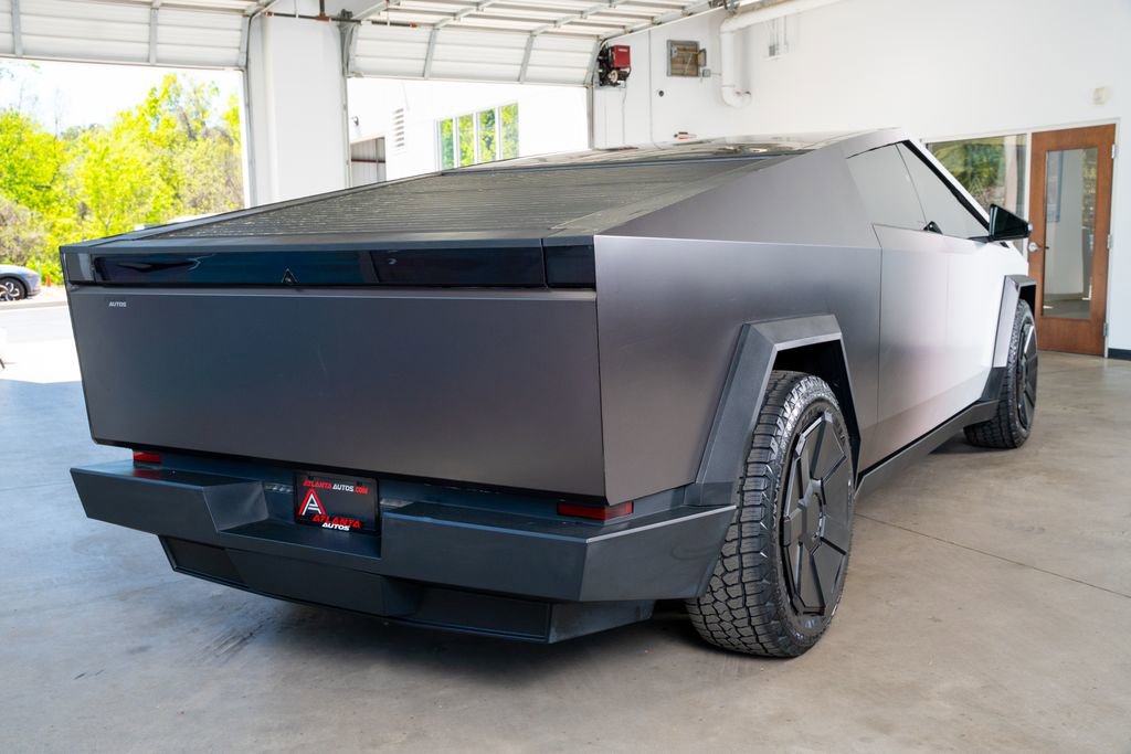 Used 2024 Tesla Cybertruck AWD Crew Cab image 6