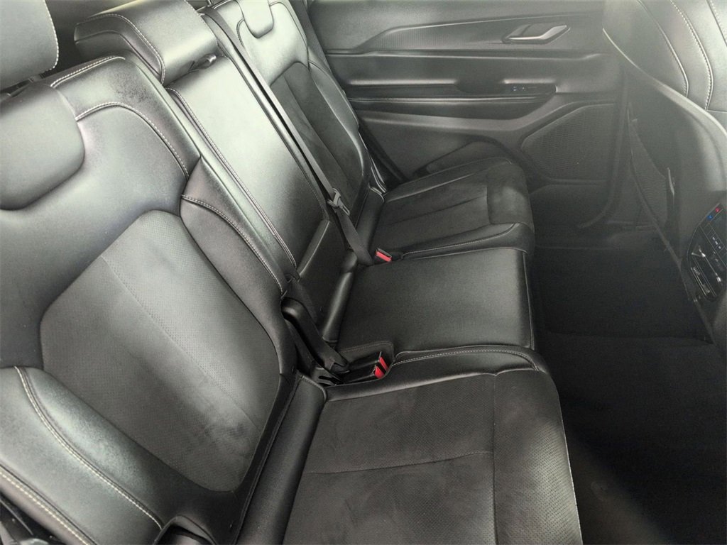 Certified 2024 Jeep Grand Cherokee L Laredo image 28