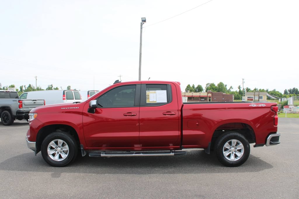 Used 2022 Chevrolet Silverado 1500 LT w/ Safety Package AWD/4WD image 6