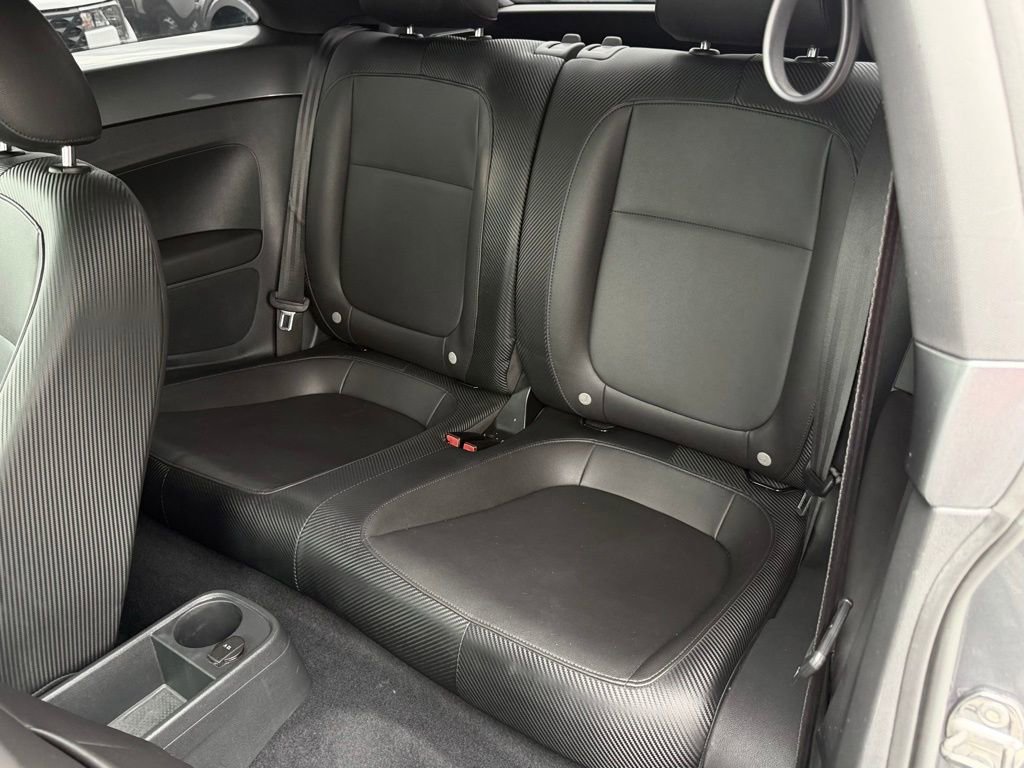 Used 2013 Volkswagen Beetle 2.5 image 29
