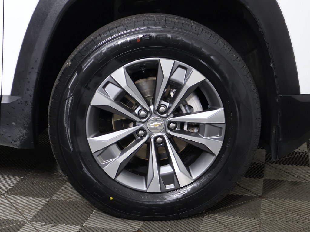 Used 2025 Chevrolet Equinox LT AWD/4WD image 21