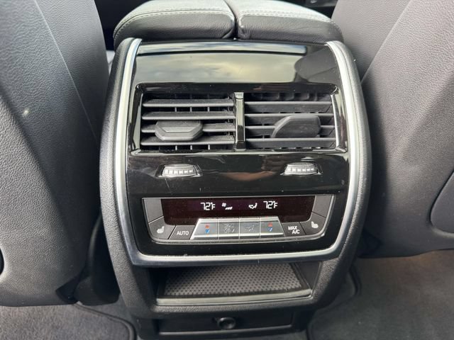 Used 2020 BMW X7 xDrive40i w/ Premium Package AWD/4WD image 19
