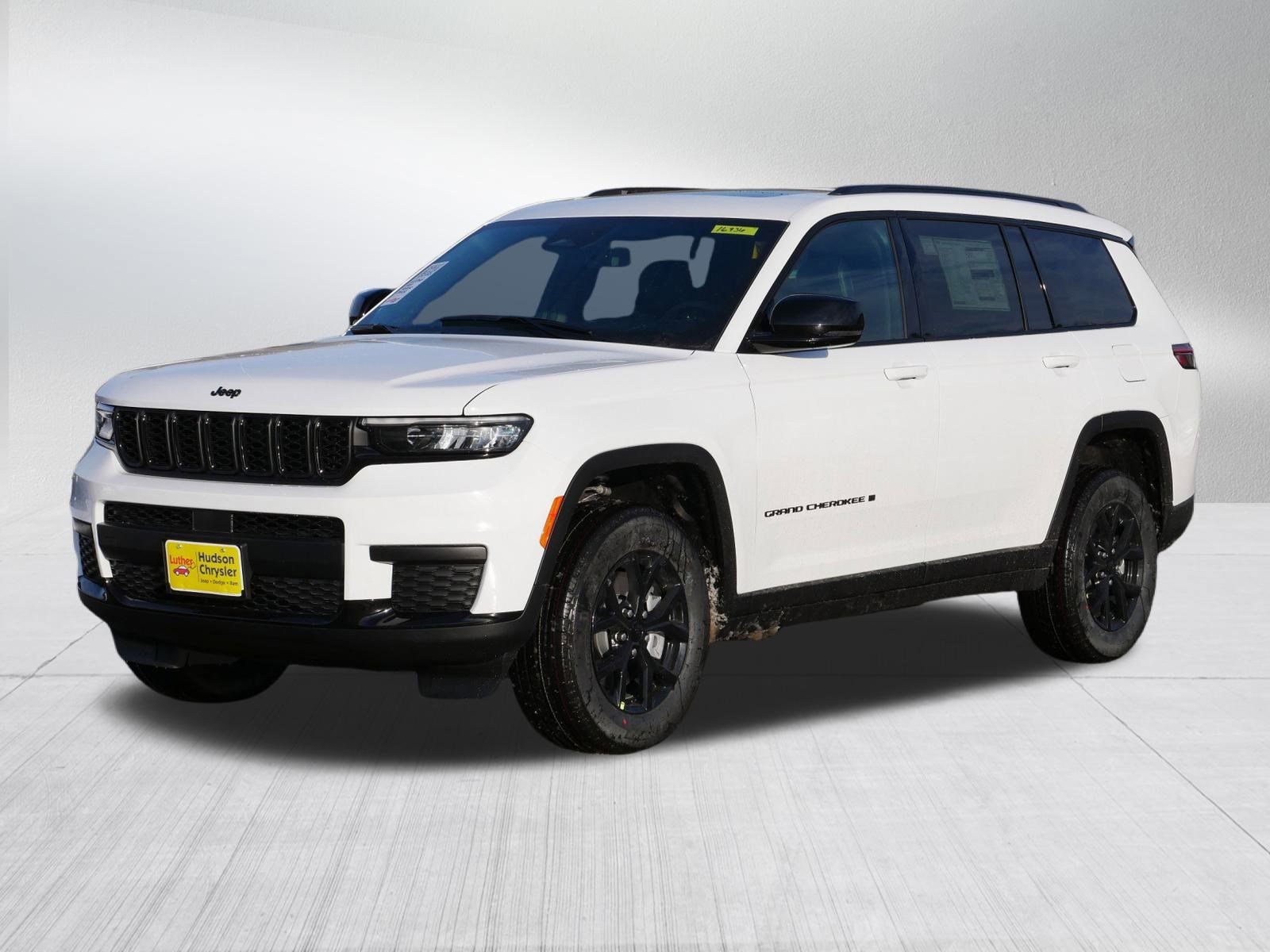 New 2025 Jeep Grand Cherokee L Altitude image 4