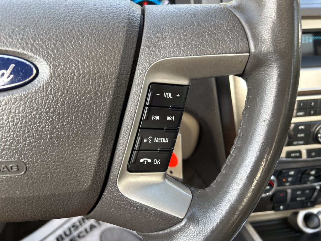 Used 2010 Ford Fusion SEL FWD image 22