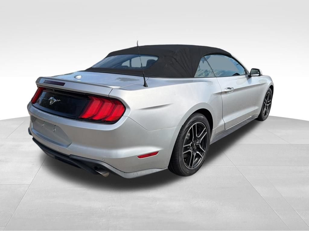 Used 2018 Ford Mustang Premium RWD image 7