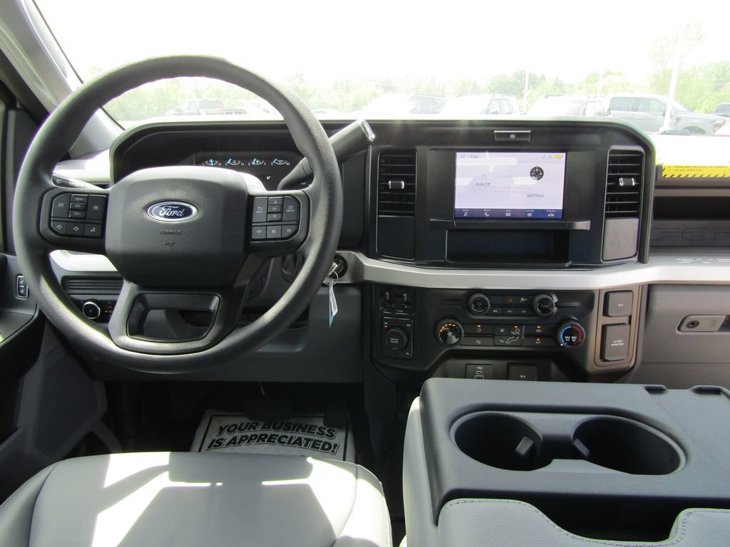 New 2026 Ford F550 4x4 Regular Cab Super Duty image 18