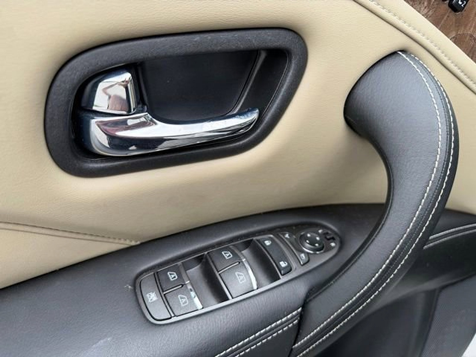 Used 2024 INFINITI QX80 Premium Select w/ Cargo Package AWD/4WD image 11