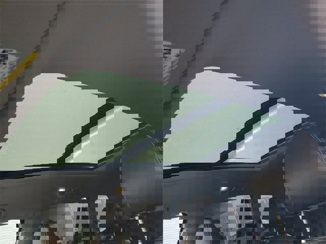 Used 2021 Volkswagen Atlas SEL R-Line image 32