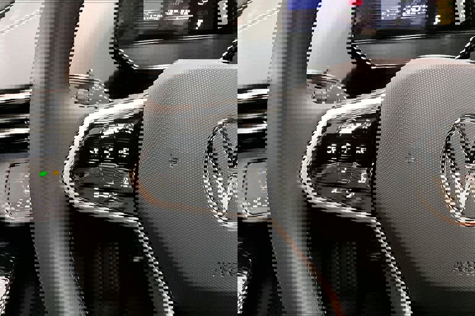 New 2026 Volkswagen ID.4 Pro image 17