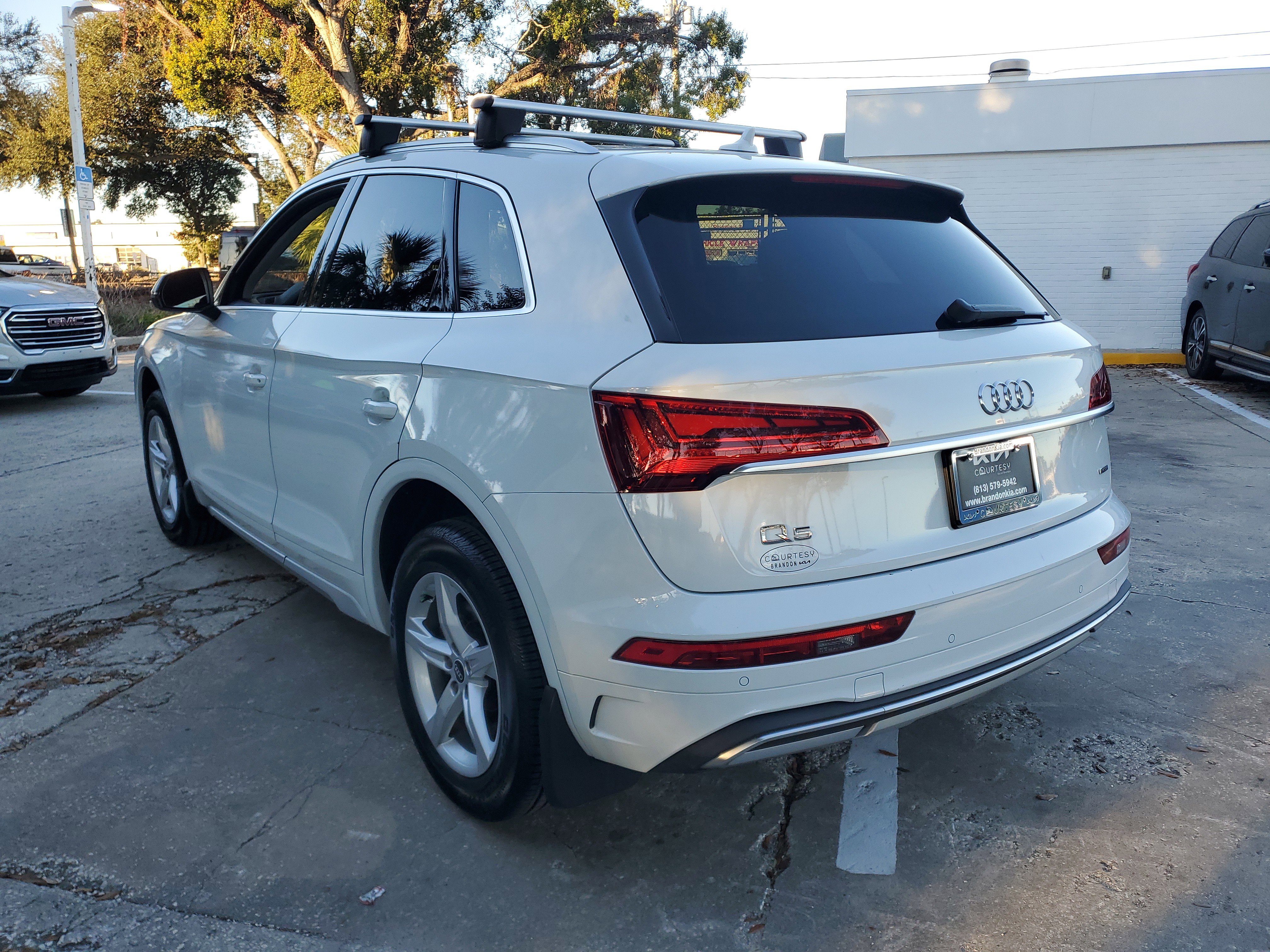 Used 2021 Audi Q5 Premium image 2