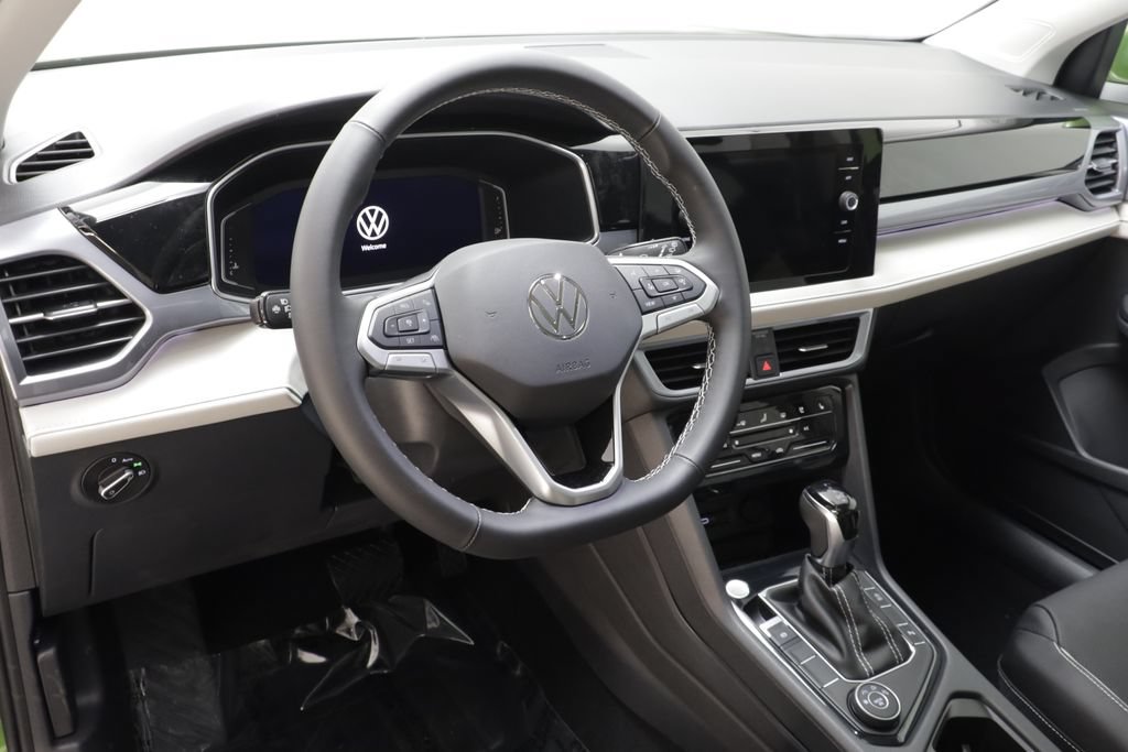 New 2026 Volkswagen Taos SEL AWD/4WD image 8