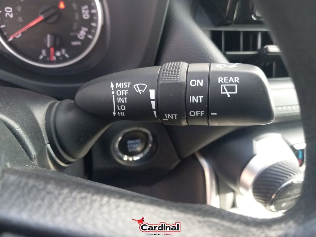 Used 2021 Toyota RAV4 XLE image 27