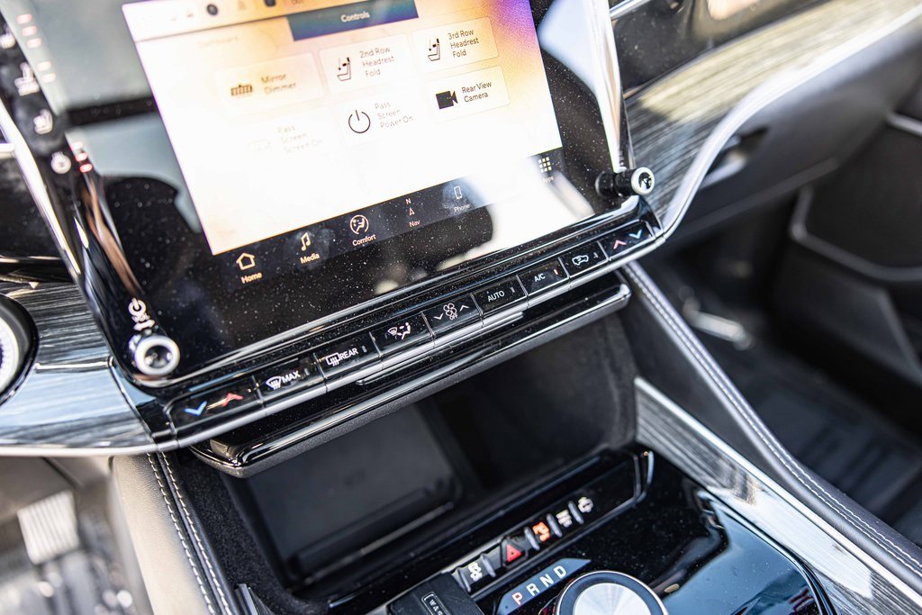 Used 2022 Jeep Wagoneer Series II w/ Premium Group I image 28