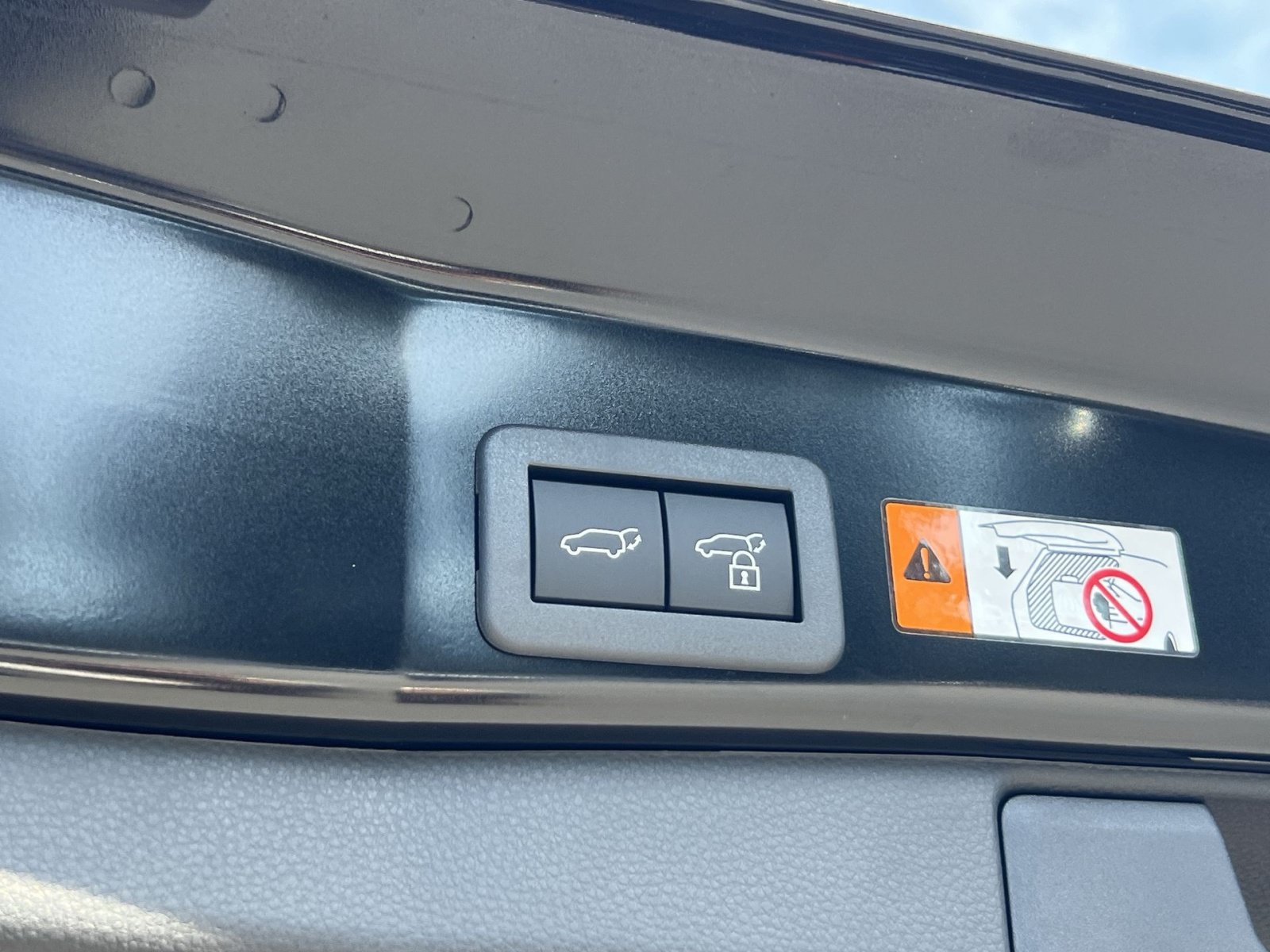New 2026 Toyota RAV4 XSE AWD/4WD image 21