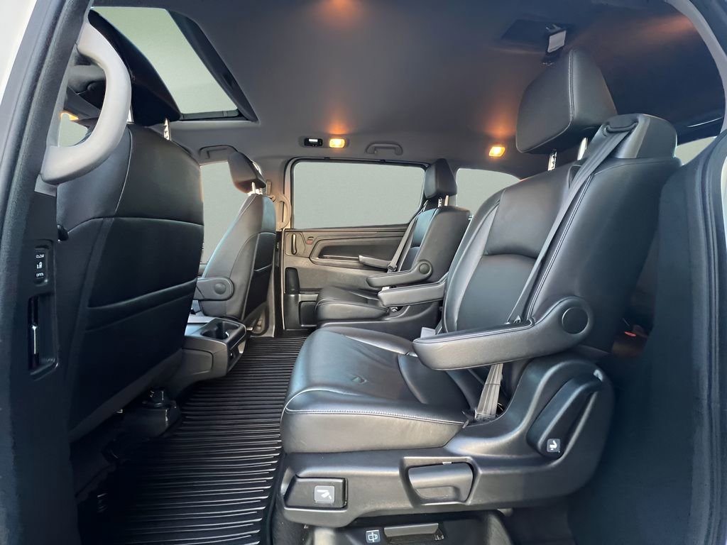 Used 2023 Honda Odyssey EX-L image 18