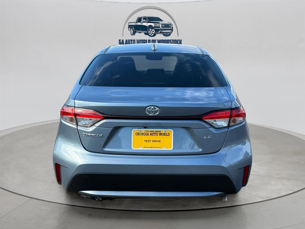 Used 2020 Toyota Corolla LE image 4