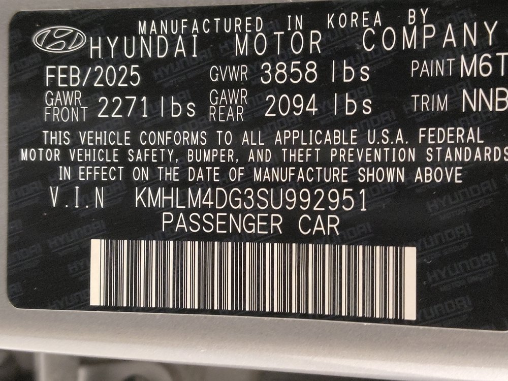 Used 2025 Hyundai Elantra Sport FWD image 33