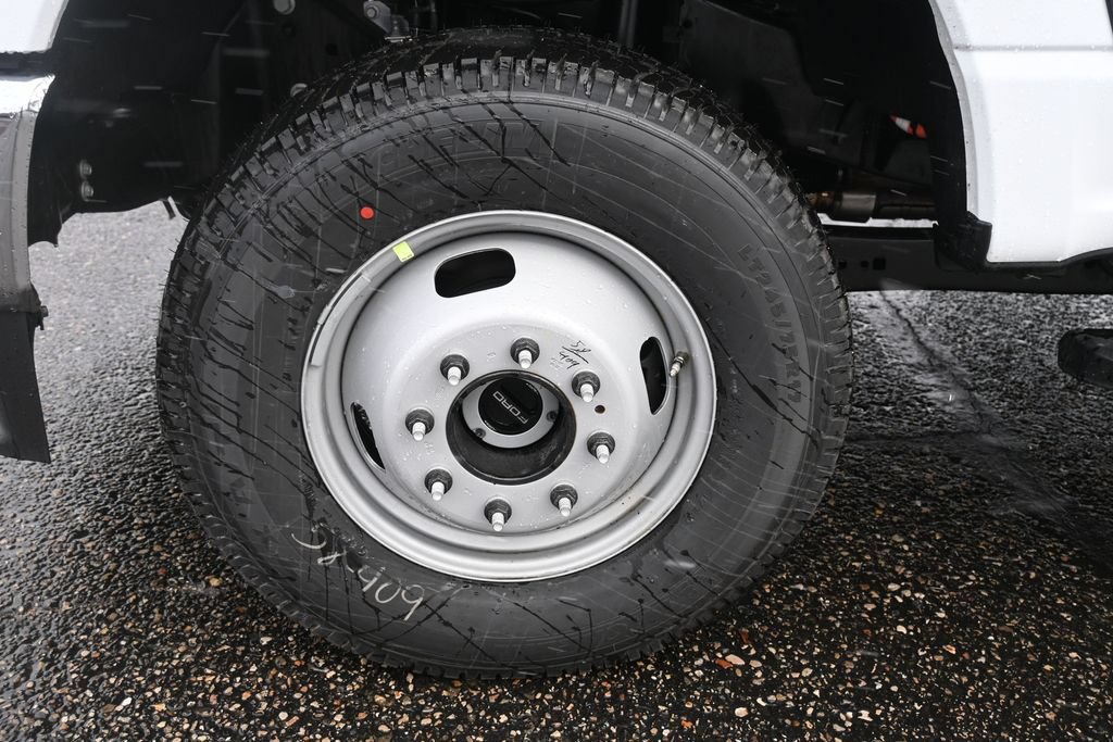 New 2026 Ford F350 XL w/ XL Chrome Package AWD/4WD image 38