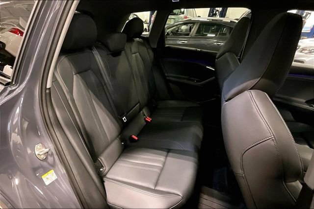 Used 2025 Audi Q6 e-tron Premium Plus w/ Premium Plus image 27