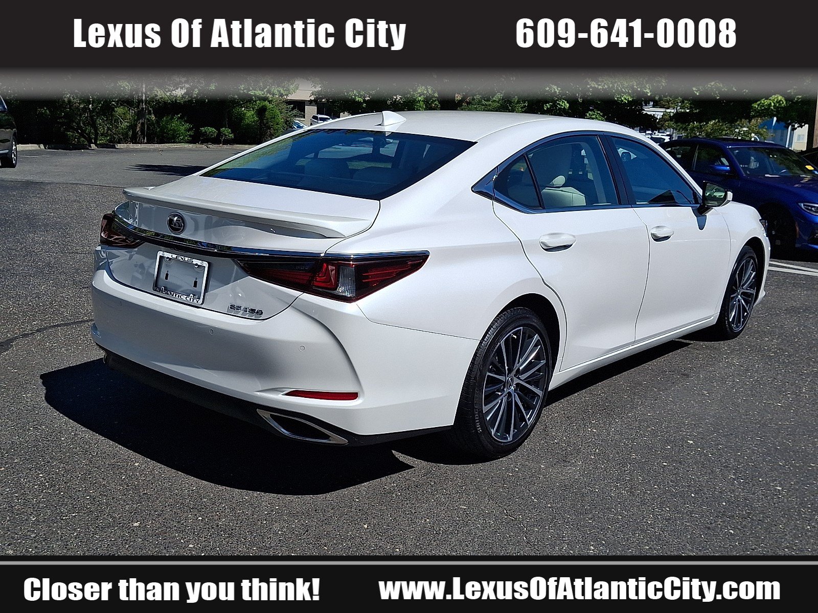 Used 2025 Lexus ES 350 w/ Premium Package FWD image 6