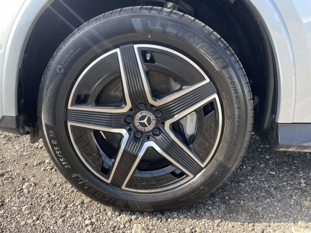 Used 2024 Mercedes-Benz GLC 300 4MATIC image 14