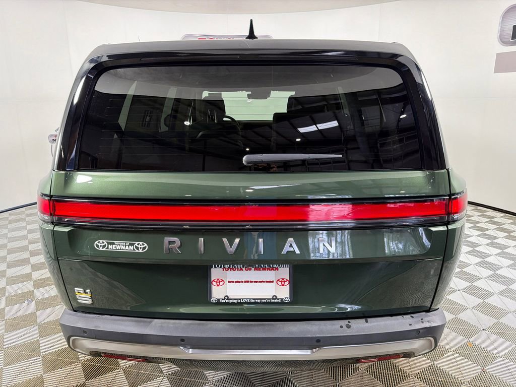Used 2023 Rivian R1S Adventure image 6